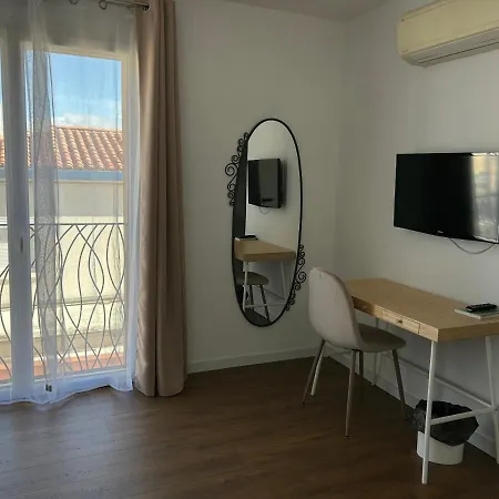 Logis De La Clape Hotel