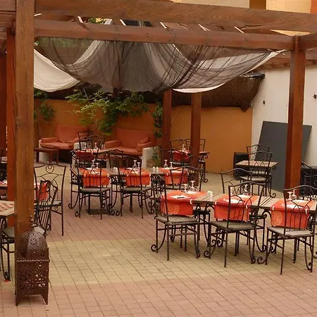 Hotel Logis De La Clape Narbonne-Plage
