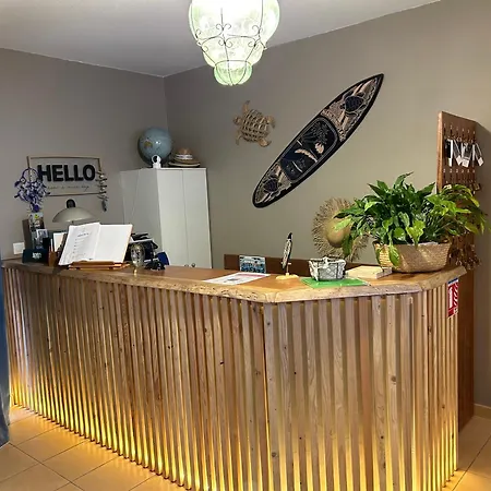 Hotell Logis De La Clape