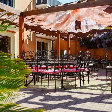 Hotel Logis De La Clape Narbonne-Plage