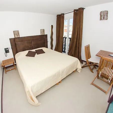 Logis De La Clape 3*